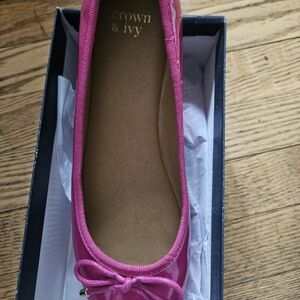 Crown & Ivy Vibrant Pink Loafers